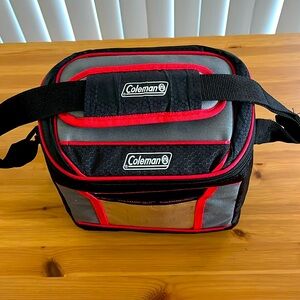 6-can Coleman lunch box